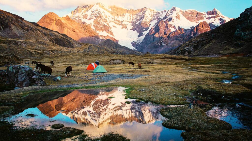 Ausangate Trek 4 Days: Expedition to the Sacred Mountain